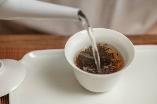 各類茶的注水方式，不同的茶泡茶時(shí)怎么注水