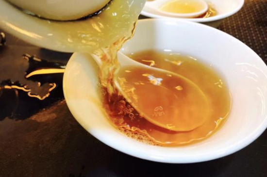 肉桂可以用紫砂壺沖泡嗎，紫砂壺能泡武夷巖茶肉桂用嗎？