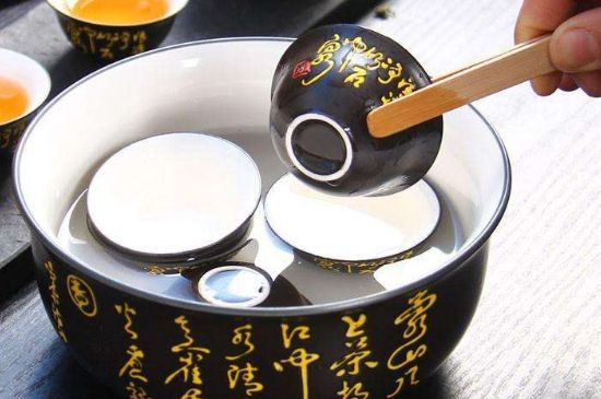 茶的三個(gè)禮儀，茶的禮儀小知識(shí)