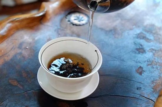 喝茶茶桌上的禮儀有哪些，泡茶待客十大禮儀不可不做！