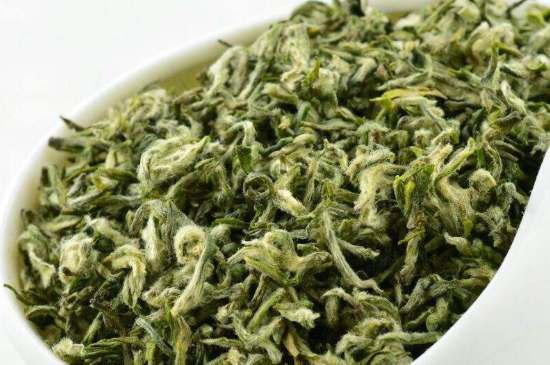 真假碧螺春泡水后區(qū)別，蘇州洞庭碧螺春怎樣鑒別好壞？