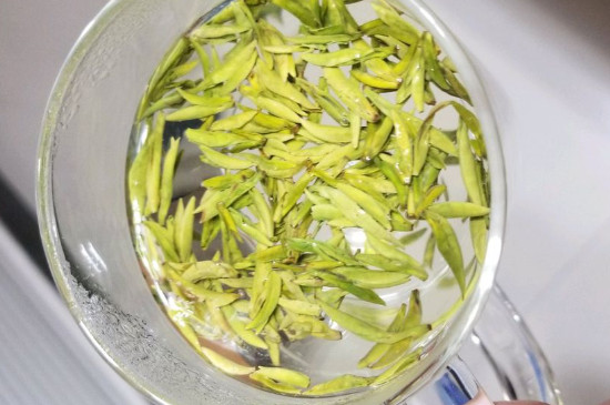 茶葉過期5年了但沒開封，茶葉放久了能喝嗎