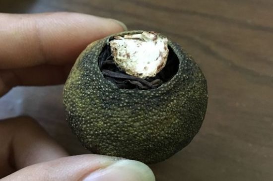 怎么知道小青柑是真的假的圖片，如何區(qū)分真假新會(huì)小青柑