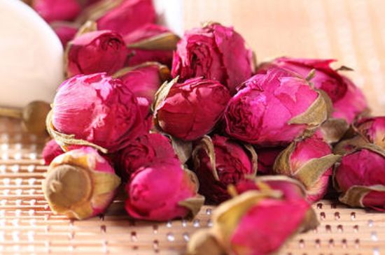 玫瑰花的最佳搭配，喝玫瑰花茶搭配什么喝好？