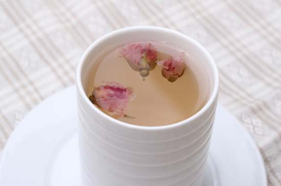 怎么判斷玫瑰花茶好不好，玫瑰花茶怎么樣鑒別
