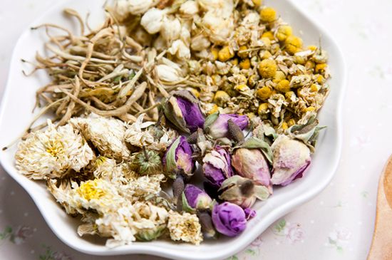 祛濕最有效的泡花茶，濕氣重適合泡什么花茶？