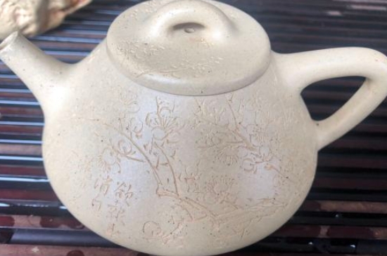 新買(mǎi)的紫砂壺為什么會(huì)裂，真的紫砂壺是不是很容易開(kāi)裂？