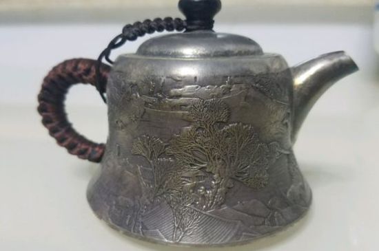 銀壺泡茶后為什么會變黑，銀壺內(nèi)膽發(fā)黑怎么辦