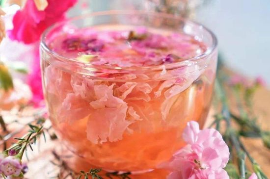 玫瑰花的最佳搭配，喝玫瑰花茶搭配什么喝好？