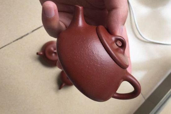 朱泥壺適合泡紅茶嗎，紅茶適合泡紫泥還是朱泥壺