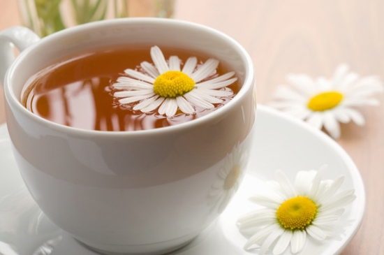 經(jīng)常菊花泡水好嗎，喝菊花茶有什么好處？