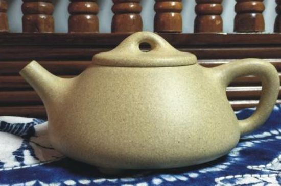 本山綠泥怎么分辨真假，真正的本山綠泥紫砂壺怎么鑒別？