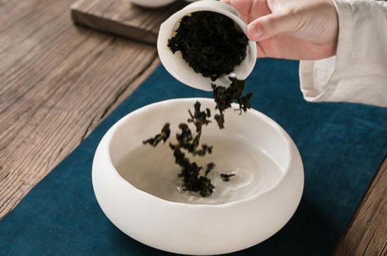 茶洗與茶盂區(qū)別圖片，怎樣使用茶盂和茶洗