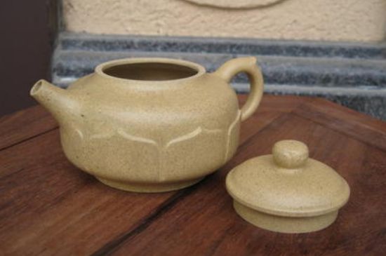 本山綠泥怎么分辨真假，真正的本山綠泥紫砂壺怎么鑒別？