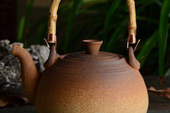 新買(mǎi)燒水陶壺如何開(kāi)壺，燒水陶壺怎么開(kāi)壺方法