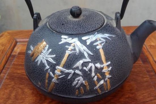 日本新鐵壺多少錢一個(gè)，如何選購(gòu)鐵壺