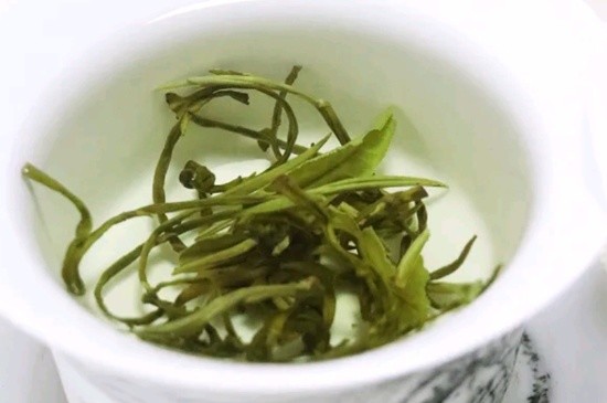 茉莉香珠跟龍珠有什么區(qū)別嗎，茉莉龍珠和茉莉香珠那個(gè)好？