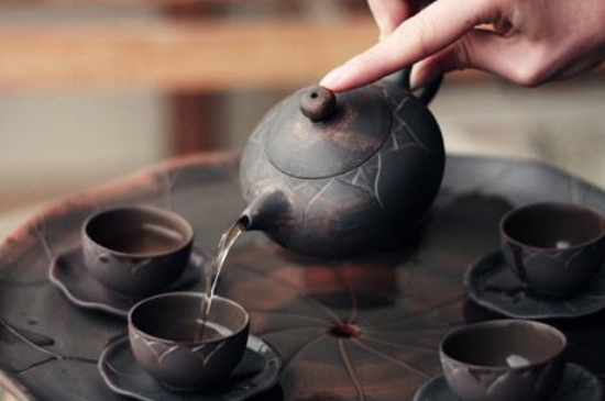 坭興陶主要泡什么茶，廣西坭興陶壺適合泡哪些茶？