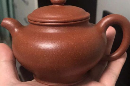 正宗紫砂壺多少錢(qián)一套，一套正宗宜興紫砂壺什么價(jià)格