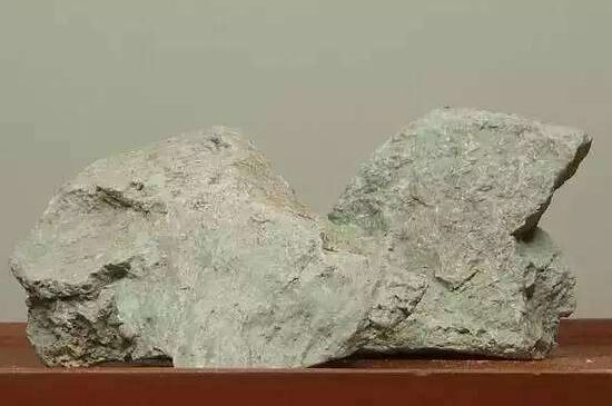 本山綠泥怎么分辨真假，真正的本山綠泥紫砂壺怎么鑒別？