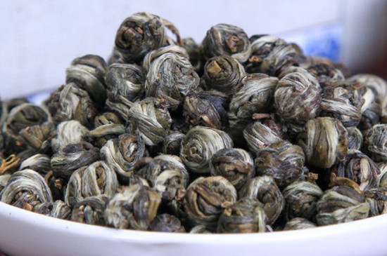 茉莉龍珠一次泡幾顆，茉莉龍珠一一杯放幾顆