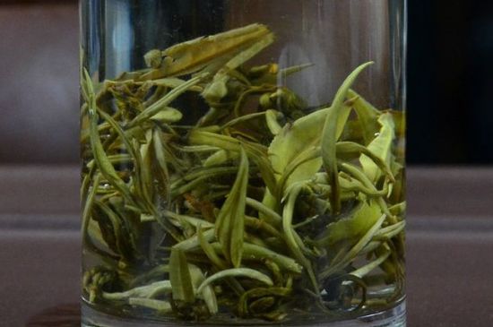茉莉龍珠什么季節(jié)喝，夏天適合喝茉莉龍珠茶
