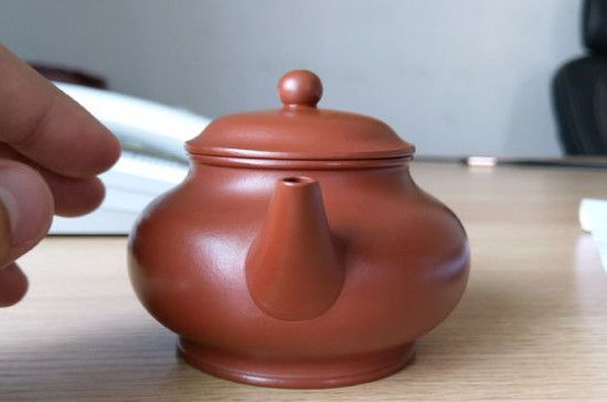 大紅袍和朱泥哪個好，為什么不能買大紅袍壺