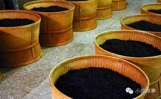 怎樣炭焙巖茶？揭秘武夷巖茶的炭焙技藝