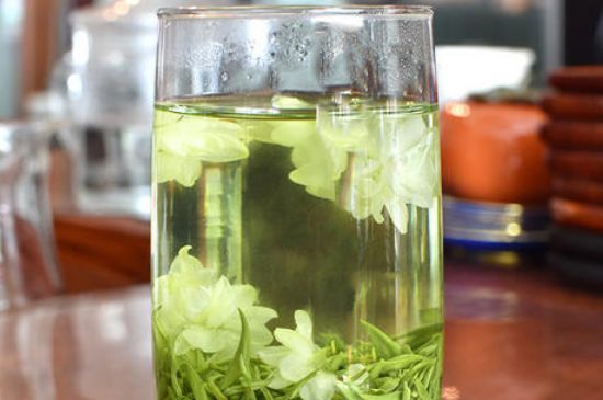 炒花飄雪是什么茶，花茶炒花是什么意思