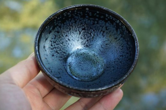 怎么鑒別建盞化學釉，真假建盞的對比與辨別