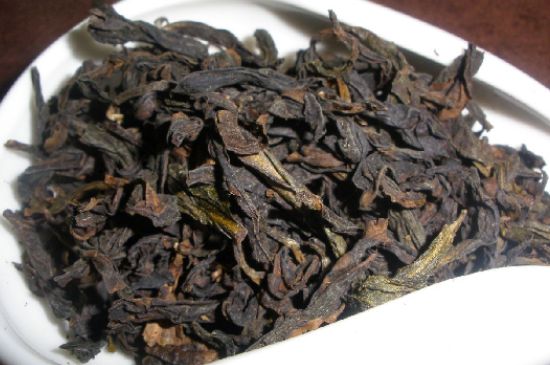 肉桂茶和大紅袍哪個貴，武夷山肉桂與大紅袍的價格比較