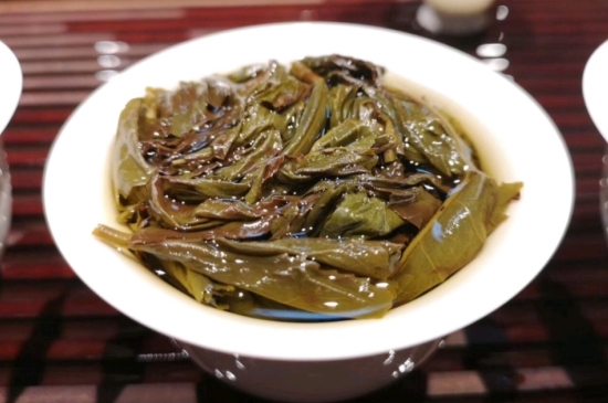 長期喝巖茶會上火嗎？巖茶這樣喝了容易上火！