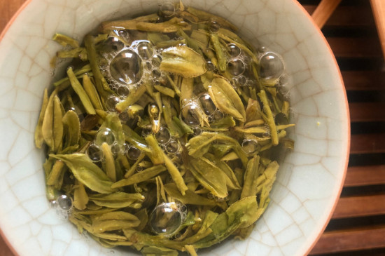 什么綠茶茶葉唇齒留香，哪個(gè)品種綠茶香氣好？