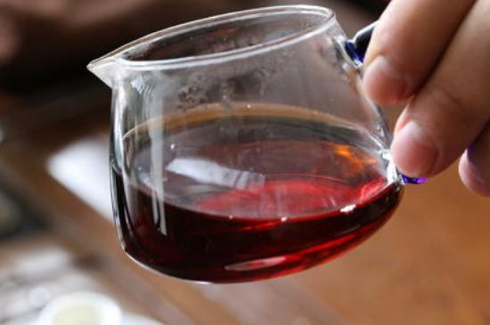 茯磚茶與普洱茶哪個好，茯茶和普洱茶口味區(qū)別