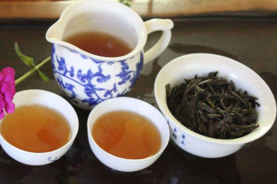 大紅袍四大品種有哪些，大紅袍的種類(lèi)和著名品種特點(diǎn)介紹