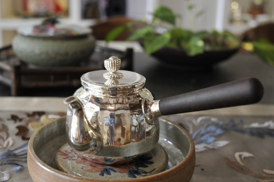 黑茶用什么壺煮最好，黑茶用什么煮效果好？