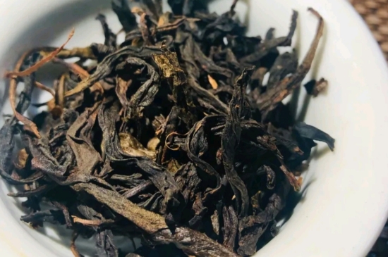 長期喝巖茶會上火嗎？巖茶這樣喝了容易上火！