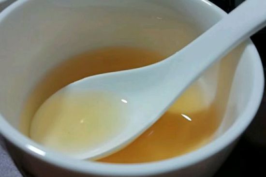 女人喝紅茶好還是喝普洱茶好，普洱茶和紅茶哪個適合女人喝