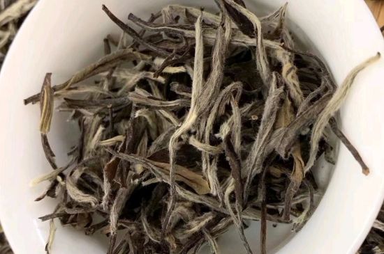 三年白茶賽砒霜，這是真的嗎？