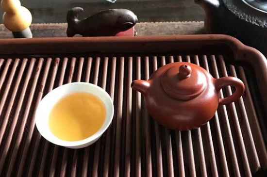 正山小種適合女人喝嗎，女人經(jīng)常喝正山小種茶好嗎