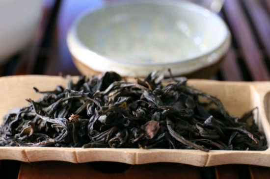 長期喝巖茶會上火嗎？巖茶這樣喝了容易上火！