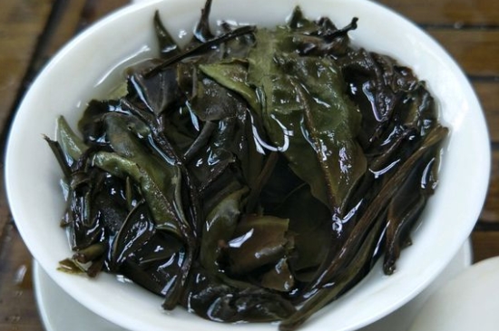 福鼎白茶貢眉和壽眉的區(qū)別，壽眉與貢眉有什么區(qū)別