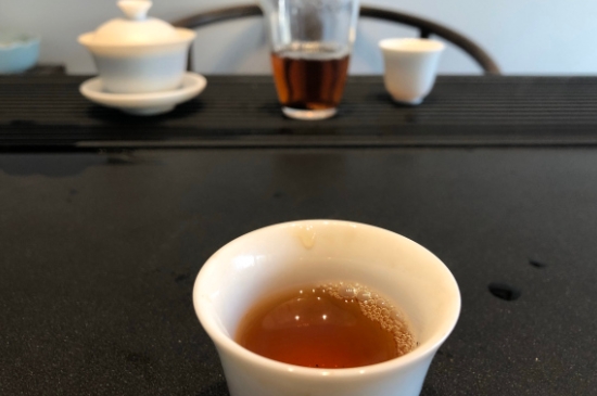 為什么喝巖茶會上火，巖茶喝多上火怎么辦？