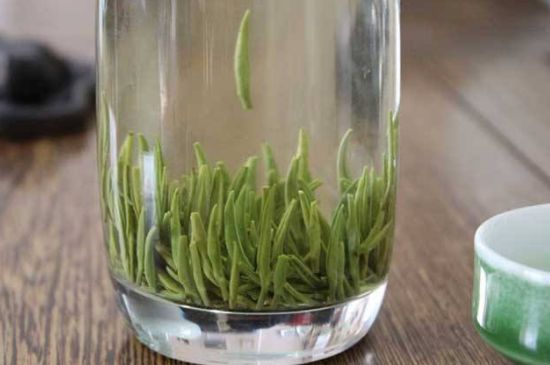 竹葉青和毛尖的區(qū)別，毛尖和竹葉青怎么分辨？