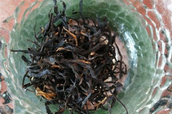 女人晚上喝紅茶好嗎，女人紅茶啥時候喝最好？