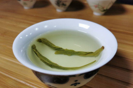 什么綠茶茶葉唇齒留香，哪個(gè)品種綠茶香氣好？