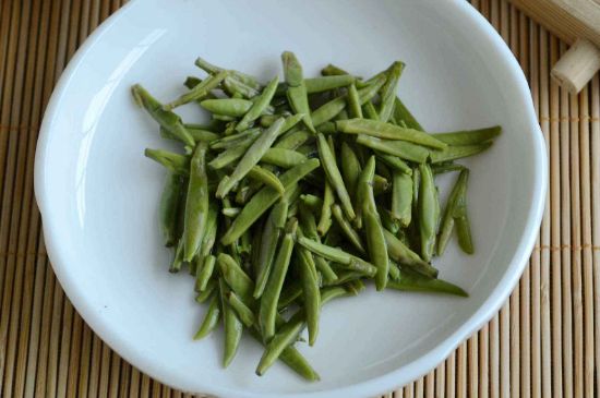 雀舌和竹葉青的區(qū)別，雀舌對比竹葉青圖片