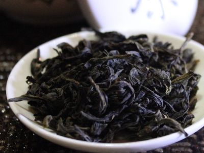 大紅袍好還是白茶好，福鼎白茶和大紅袍哪個貴？