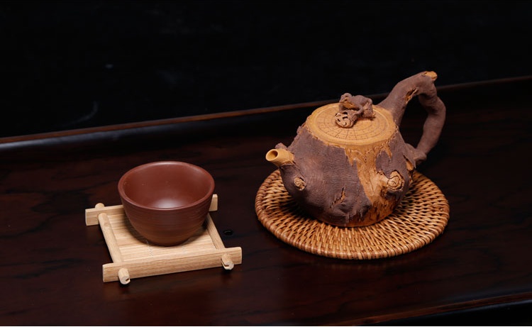 仿木外皮紫砂壺，創(chuàng)意木樁手工雕刻紫砂壺