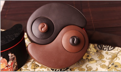 太極陰陽紫砂壺，創(chuàng)意格紫砂壺